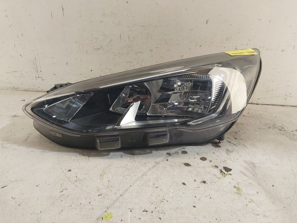 KOPLAMP LINKS Ford Focus 4 (|2546960|MX7B13E015CE|), Gebruikt, Henry-Ford-Straße  1
50735  Köln, DE, Ford-Werke GmbH, Kunden@ford.com