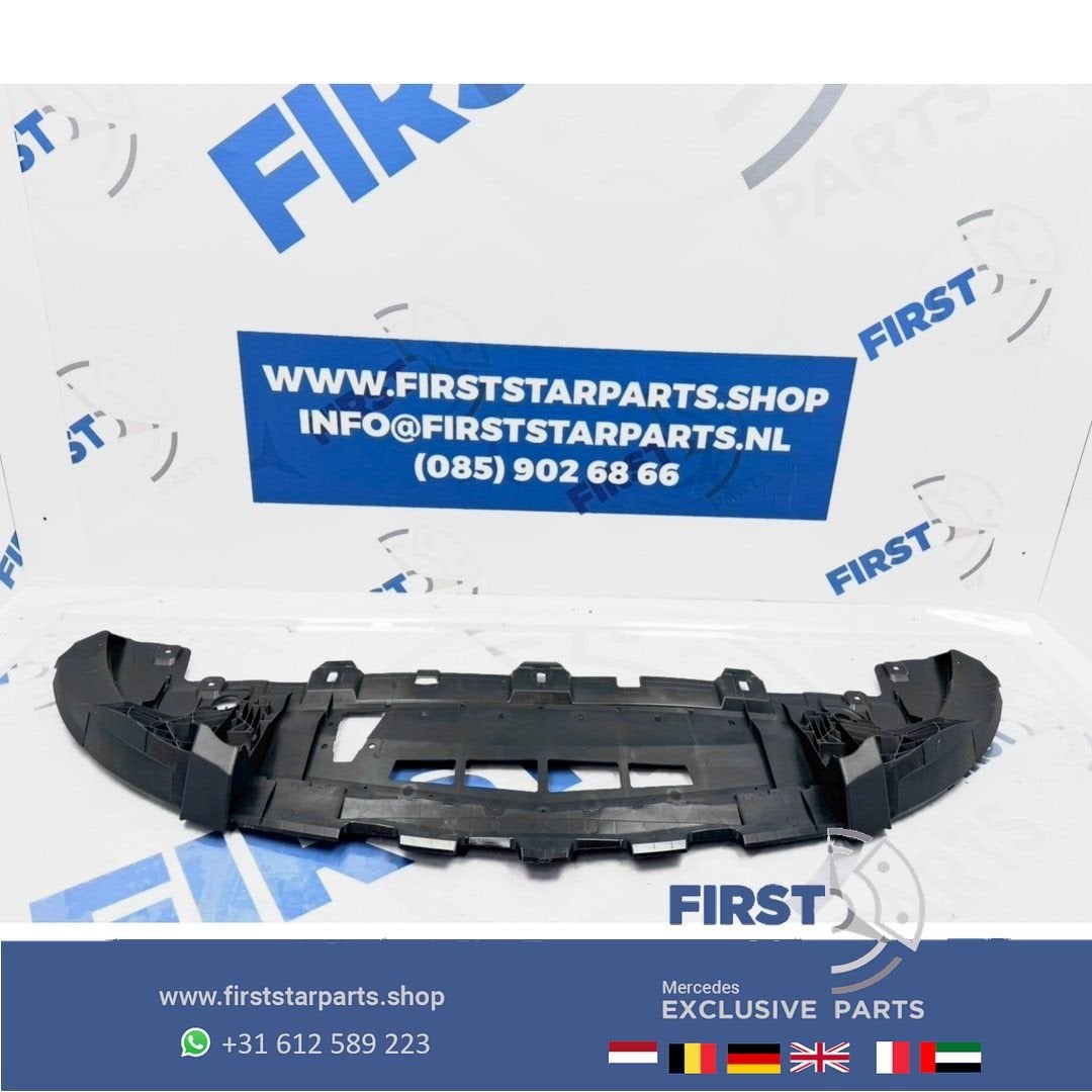 W176 W117 AMG BODEMPLAAT A Klasse CLA VOORBUMPER BESCHERMKAP, Utilisé, -, Avant, -