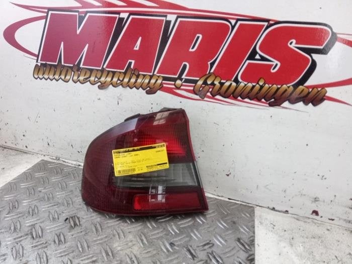 Achterlicht links van een Subaru Legacy, Subaru, Gebruikt, -, -