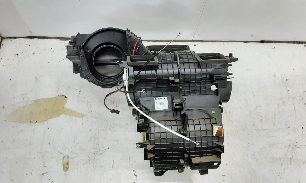 RADIATEUR DE CHAUFFAGE Kangoo Express (FW) (271104141R), Utilisé, Renault