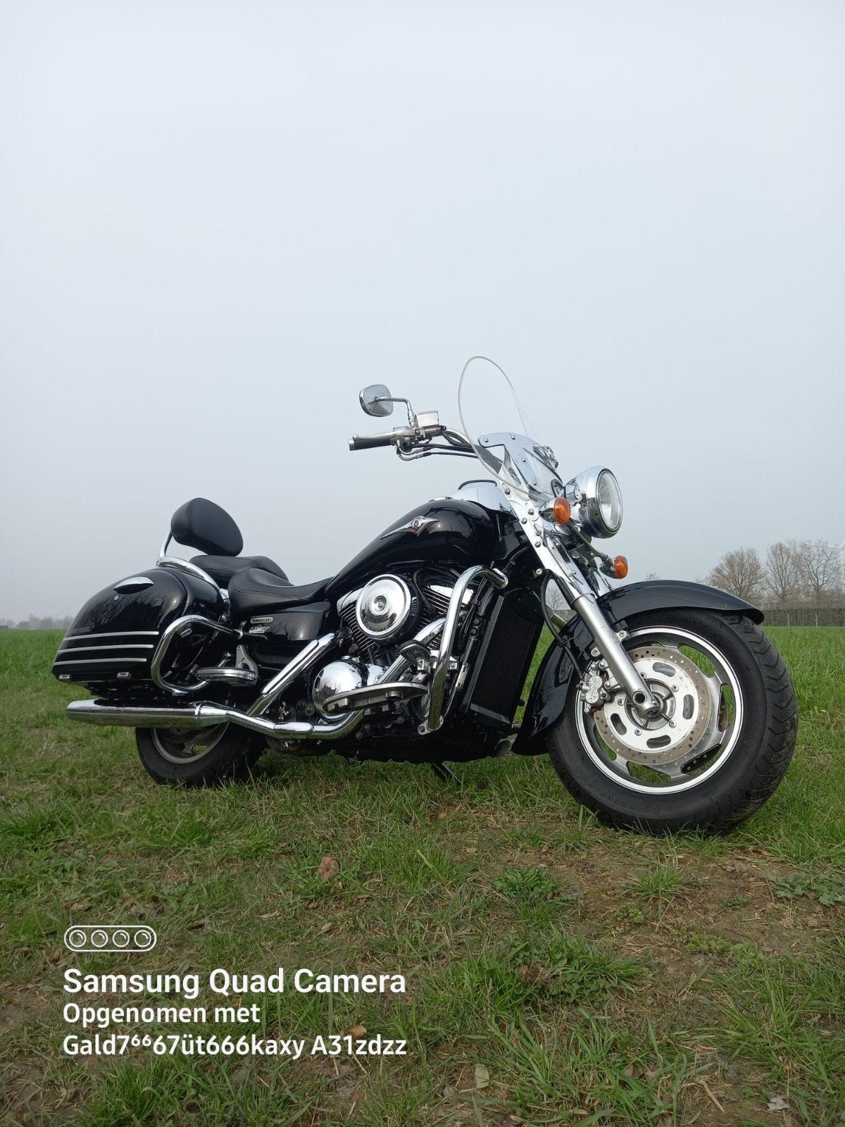 Mooie Kawasaki moto VN 1600 CT met weinig kms