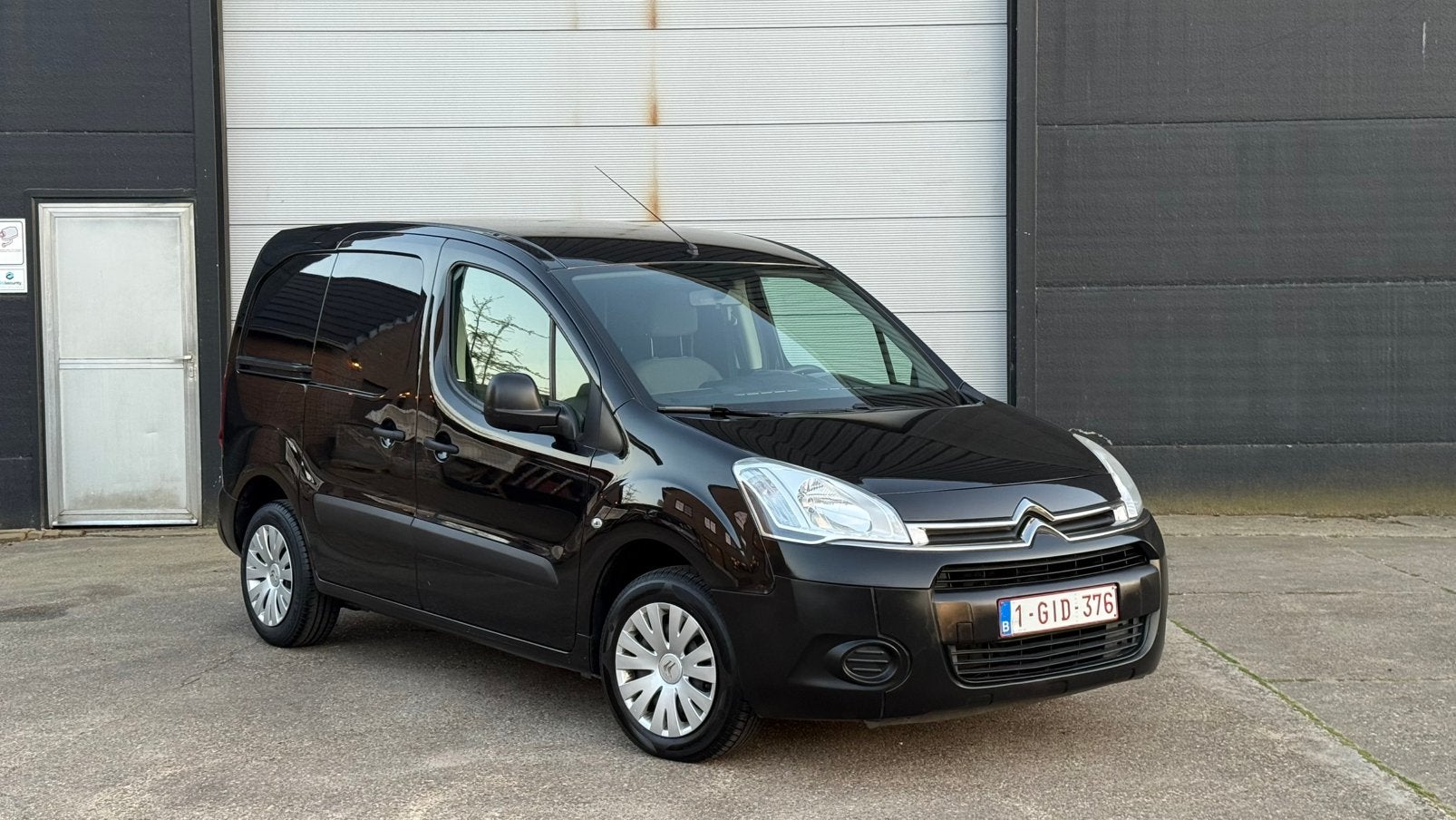 Citroën Berlingo 1.6 HDi Cargo Climatiseur 3 places Clean 1e, Autos, Camionnettes & Utilitaires, Entreprise, Verrouillage central