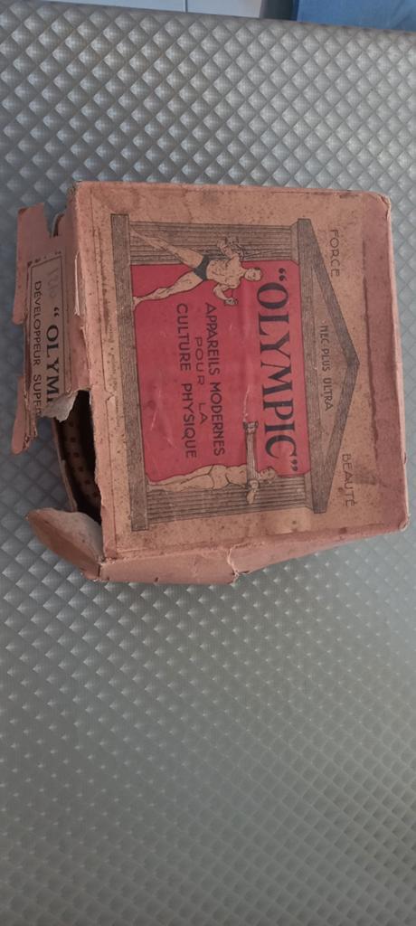 Vintage Olympic borstspieroefenaar in doos, Ophalen