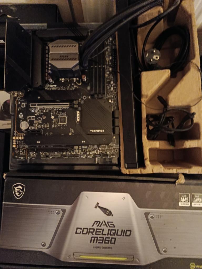 MSI Z790 Tomahawk WIFI + i7-12700KF + AIO-bundel - Garantie, Computers en Software, Moederborden, Gebruikt, ATX, DDR5, Intel