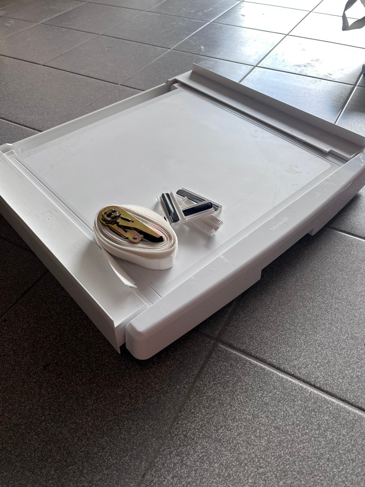 Bluebuilt tussenstuk droogkast wasmachine, Handtassen en Accessoires, Bedels, Ophalen, Zo goed als nieuw