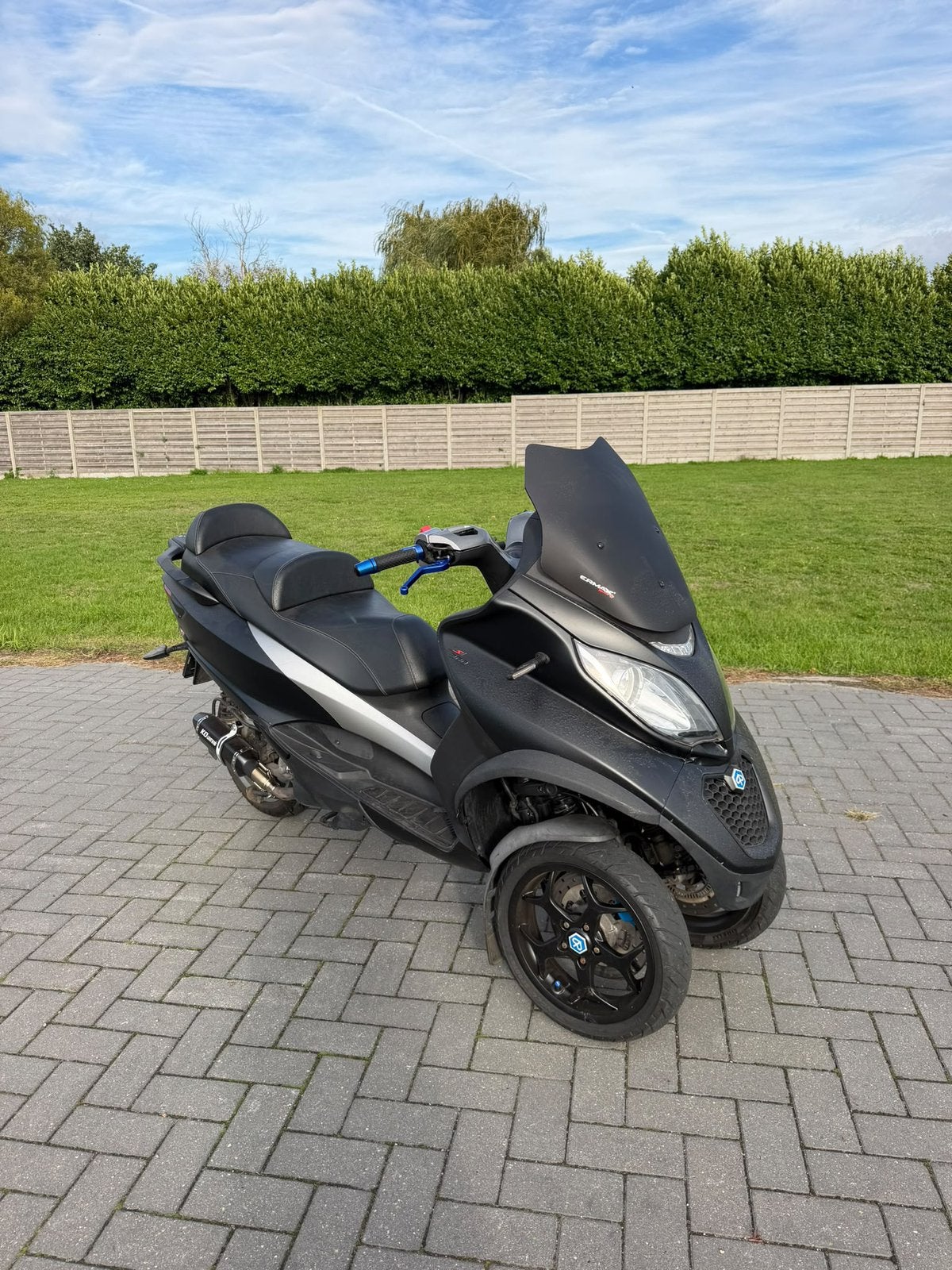 Piaggio 300cc, Motoren, Particulier