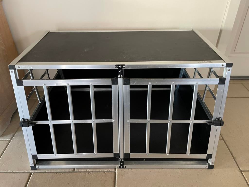 Autobench voor kleine tot middelgrote honden, Dieren en Toebehoren, Hondenbenches, Ophalen, Zo goed als nieuw