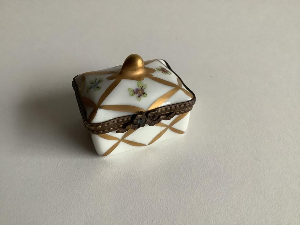 antiek Limoges pillendoosje, Ophalen of Verzenden