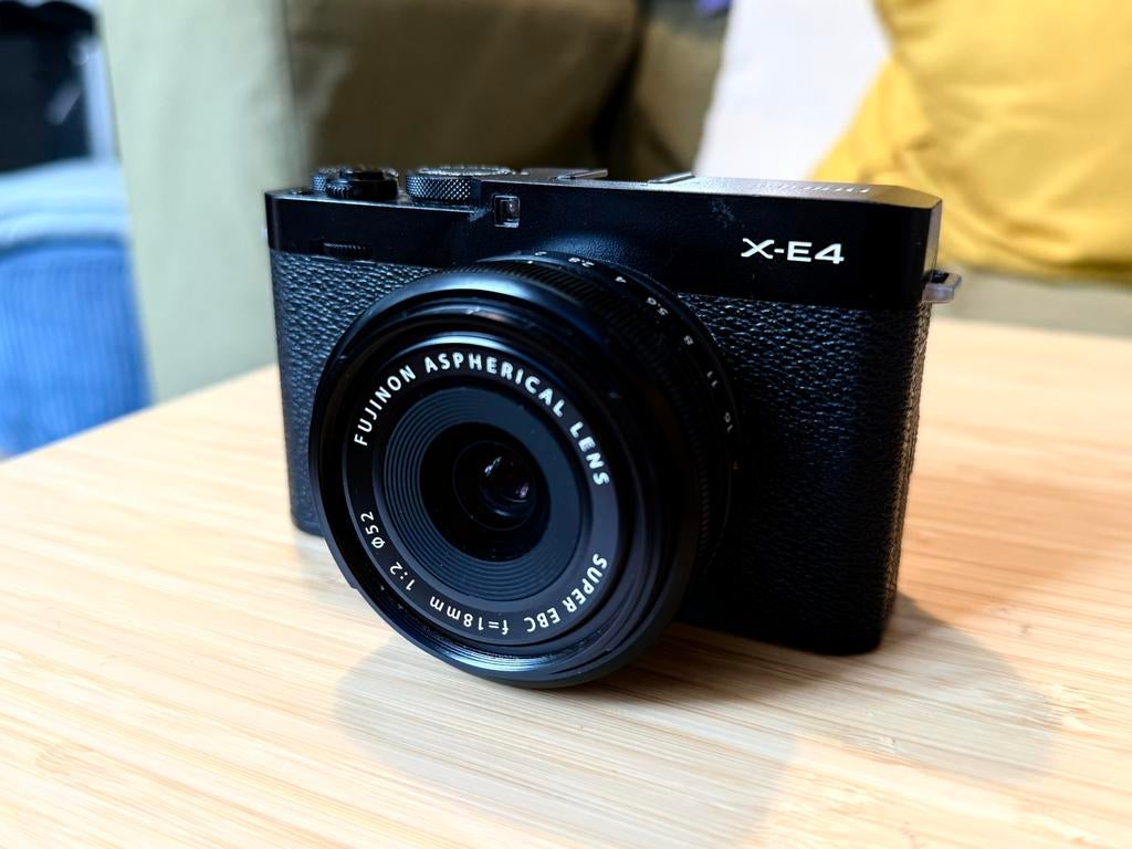 Fujifilm X-E4 Mirrorless Camera + Fujinon XF18mm F2 R Lens, Audio, Tv en Foto, Fotocamera's Digitaal, Ophalen of Verzenden, Zo goed als nieuw
