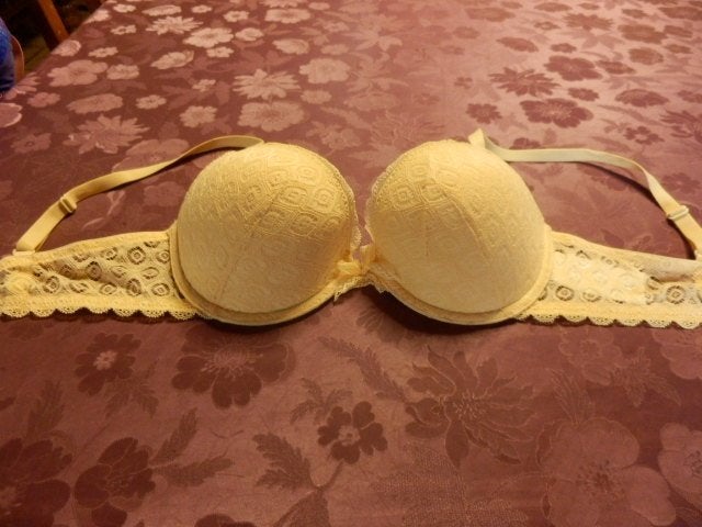 (9) -soutien gorge t.75b jaune - H£M -, H&M, Enlèvement ou Envoi, Jaune, Soutien-gorge