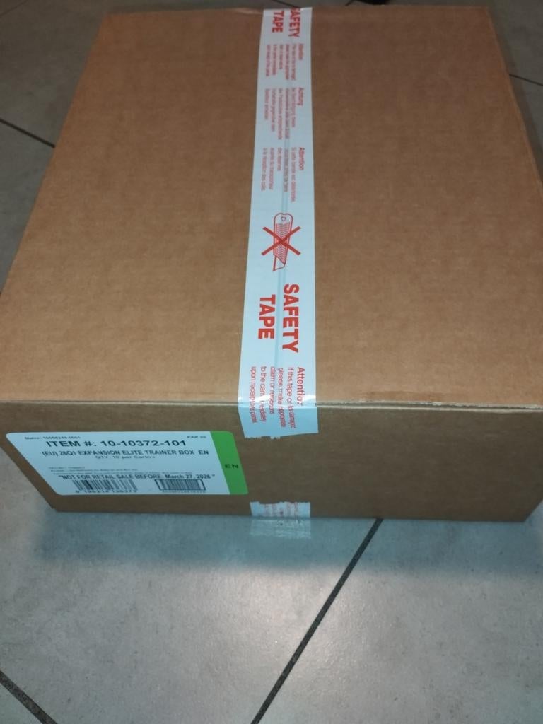 Perfect order etb case 

700 euro per case, Ophalen