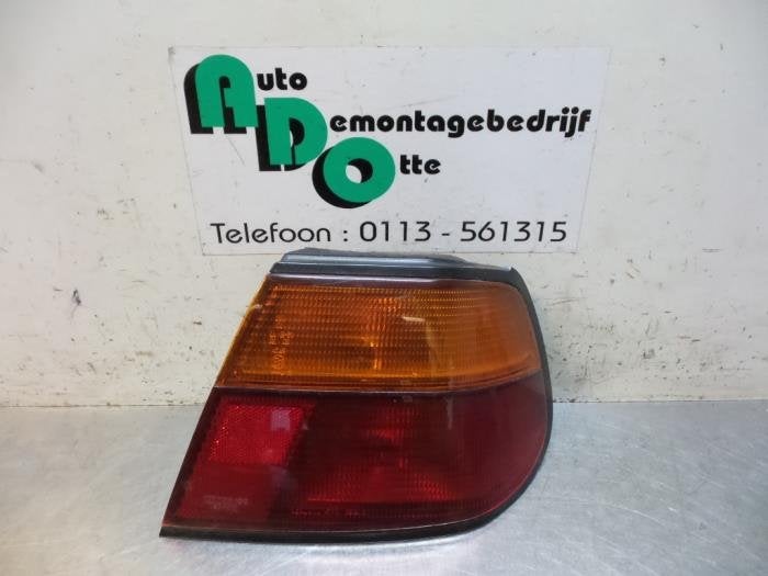 Achterlicht rechts van een Nissan Almera (Almera 95-), Auto-onderdelen, Verlichting, Gebruikt, -, -, Ophalen of Verzenden