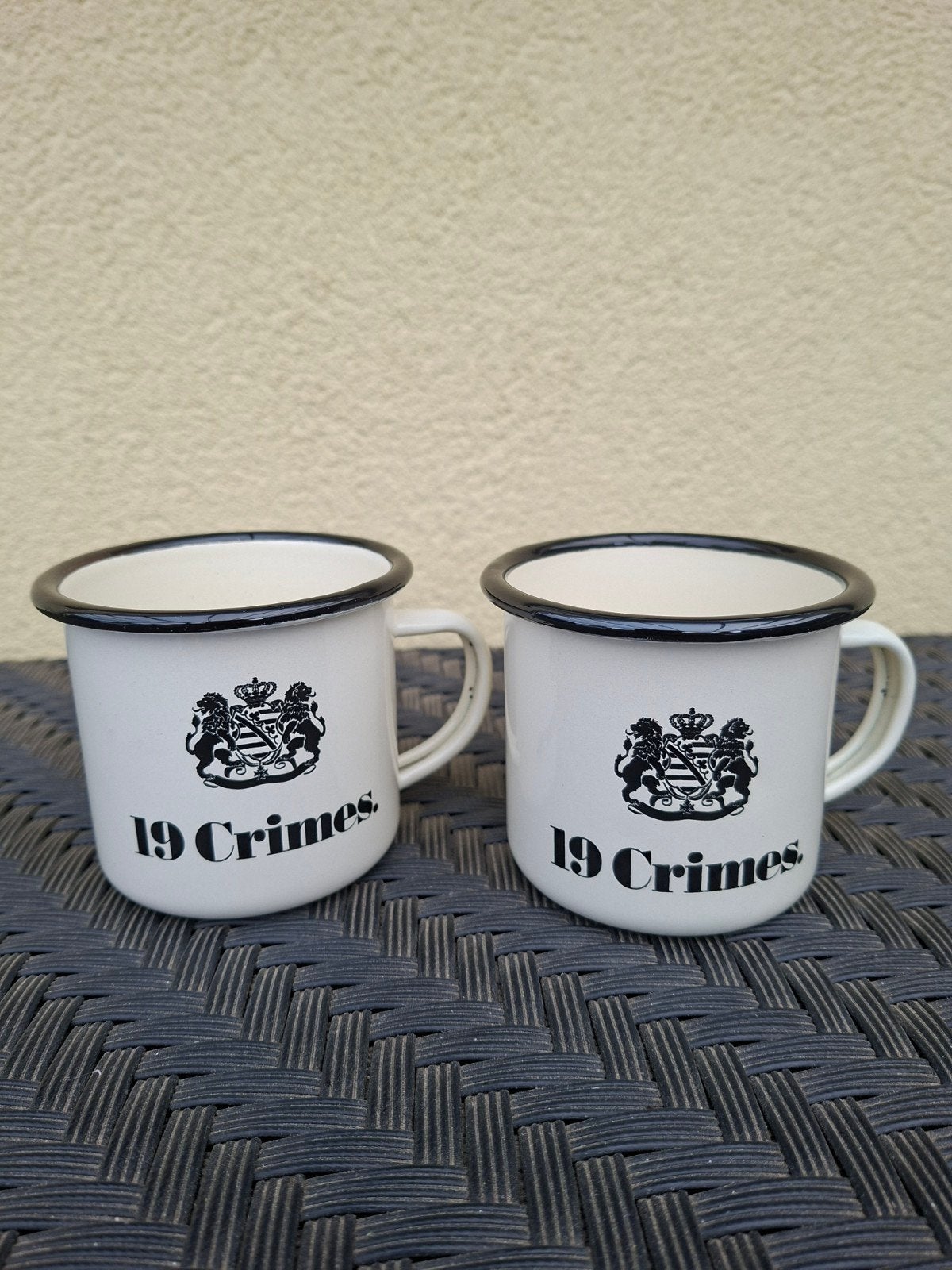 19 Crimes, geëmailleerde metalen mokken, Vintage, Nieuw, Ophalen of Verzenden, Metaal