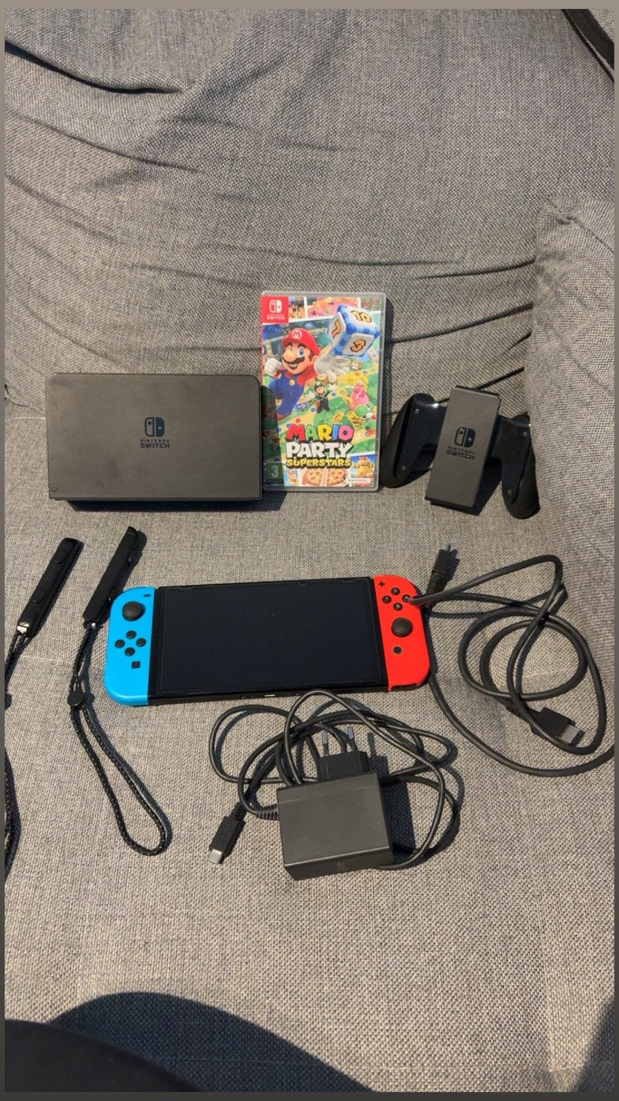 Nitendo switch, Met games, Met 2 controllers, Zo goed als nieuw, Switch OLED