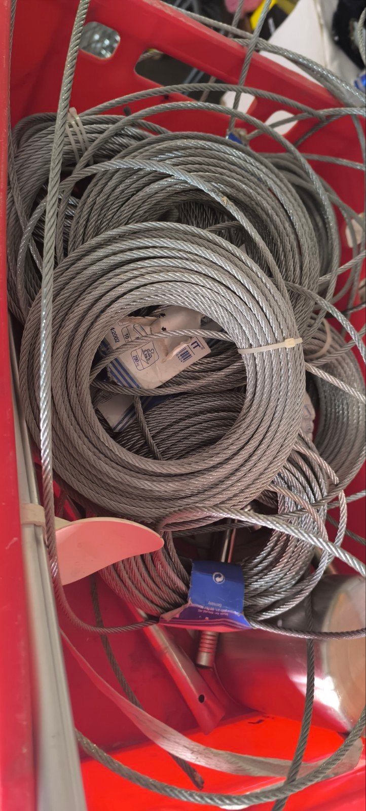staalkabel partijen vast prijs, Ophalen, Zo goed als nieuw