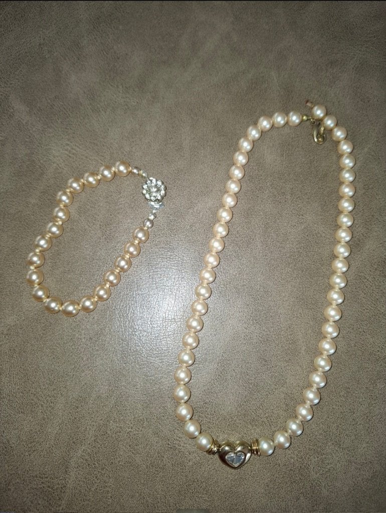parelkettingen en 1 armbandje met parels, Handtassen en Accessoires, Ophalen, Zo goed als nieuw