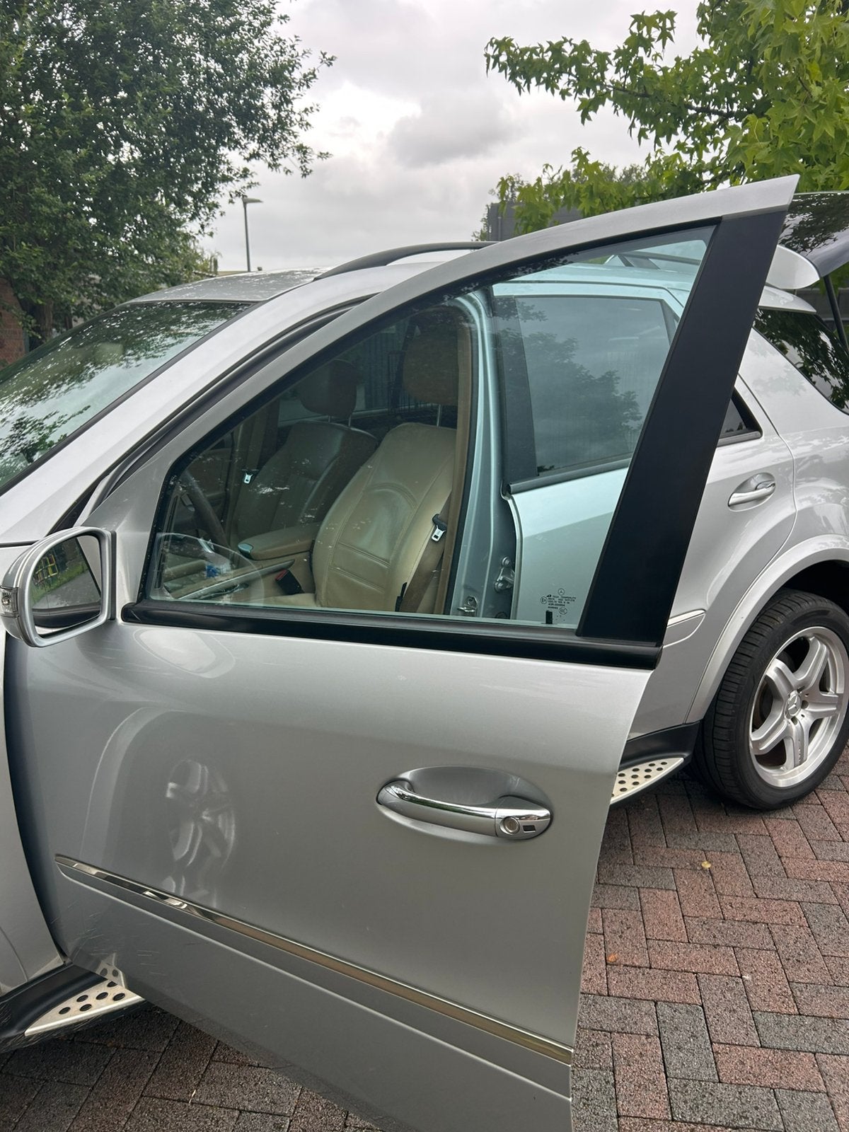 Pack Mercedes-Benz ML 280 AMG, Autos, Cuir, Achat, 2 places, 5 portes