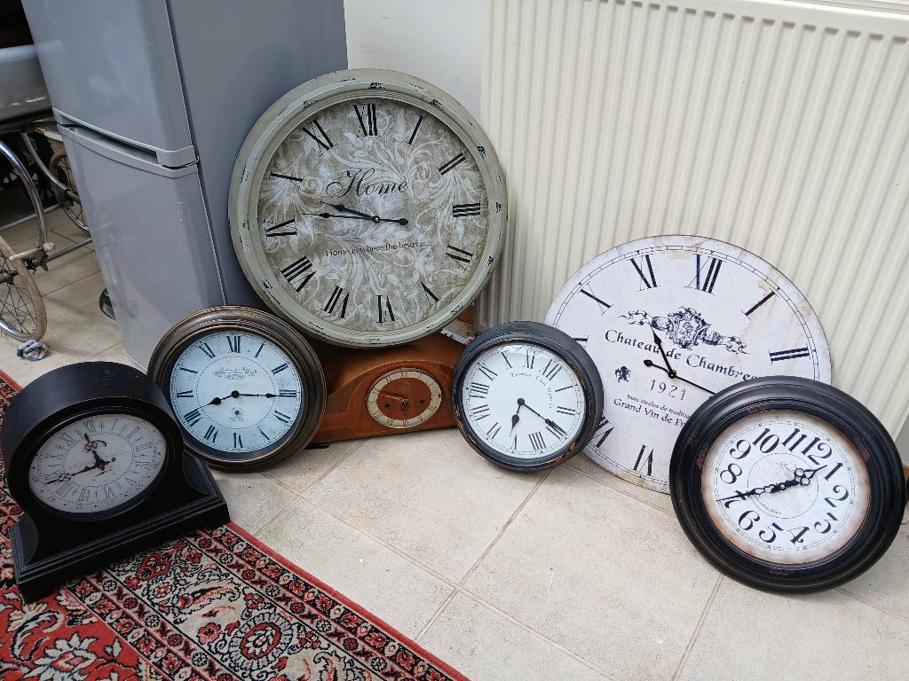 Pendules Vintages, Enlèvement
