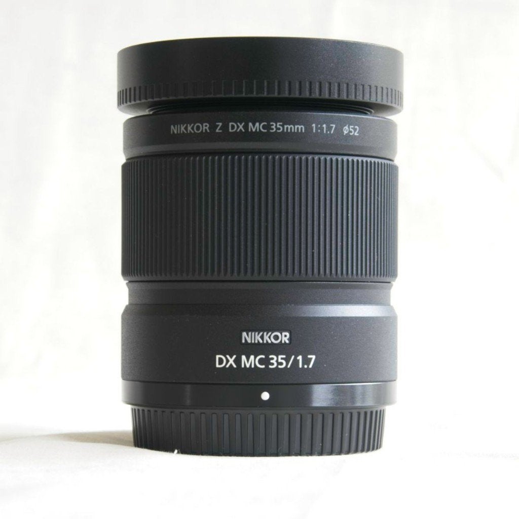 Nikon Z 35mm f1.7 DX MC, als nieuw, met garantie, Ophalen of Verzenden, Zo goed als nieuw, Macrolens
