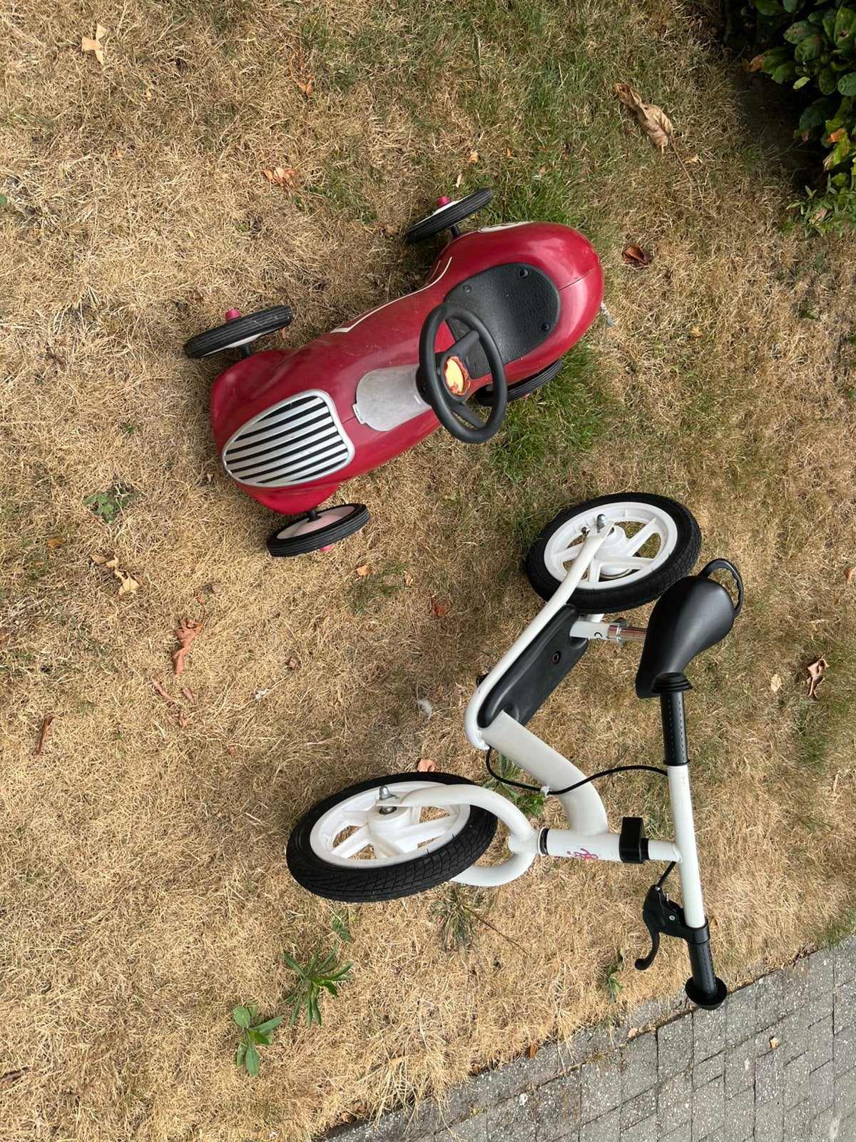 Vélo d'équilibre et voiture de marche, Enfants & Bébés, Enlèvement, Utilisé