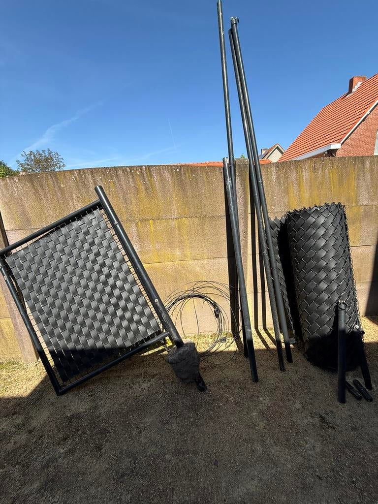 Zwarte vol gevlochten afrastering met poortje, Tuin en Terras, Ophalen, Gebruikt, 10 tot 20 meter, Overige typen