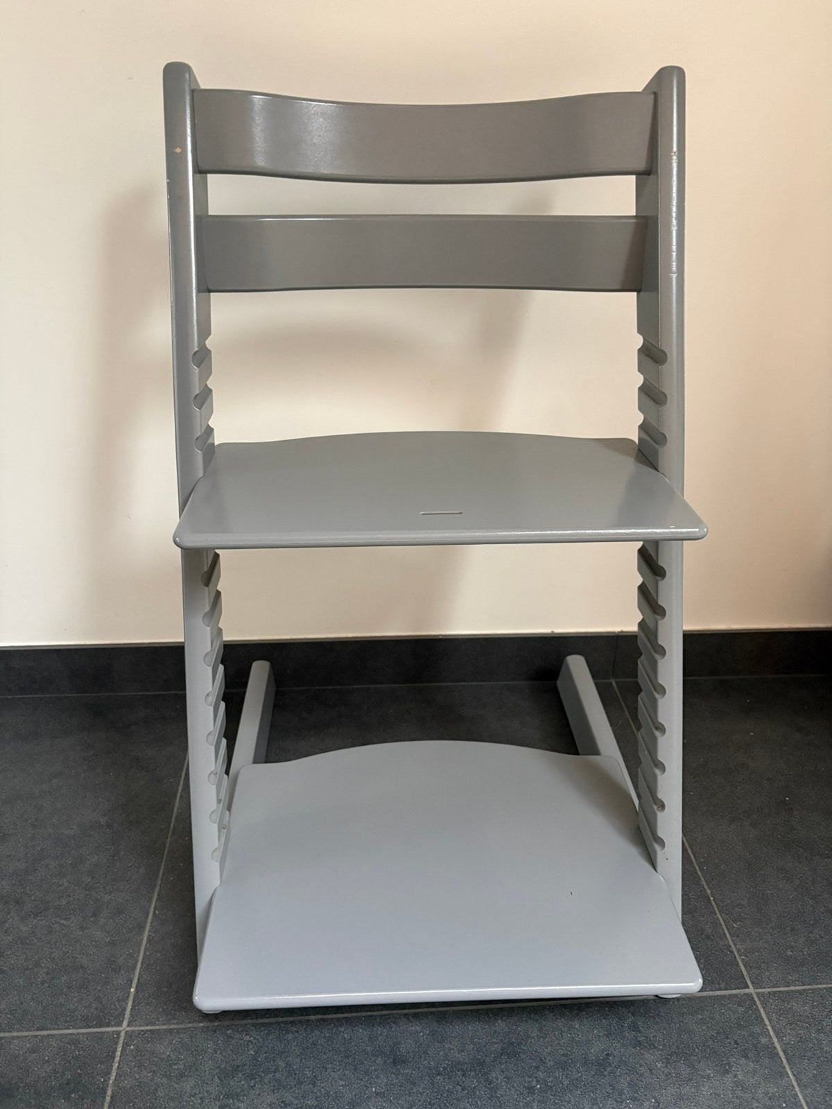 Tripp Trapp meegroeistoel grijs, Kinderen en Baby's, Kinderstoelen, Ophalen, Zo goed als nieuw, Meegroeistoel