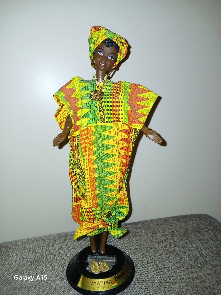 Poupées Barbie du monde, Envoi, Comme neuf, Poupée