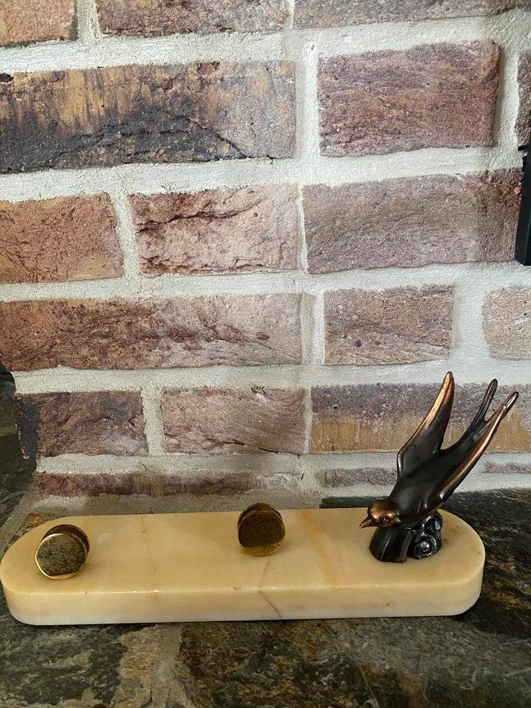 Ancienne hirondelle porte lettre sur marbre, Ophalen of Verzenden