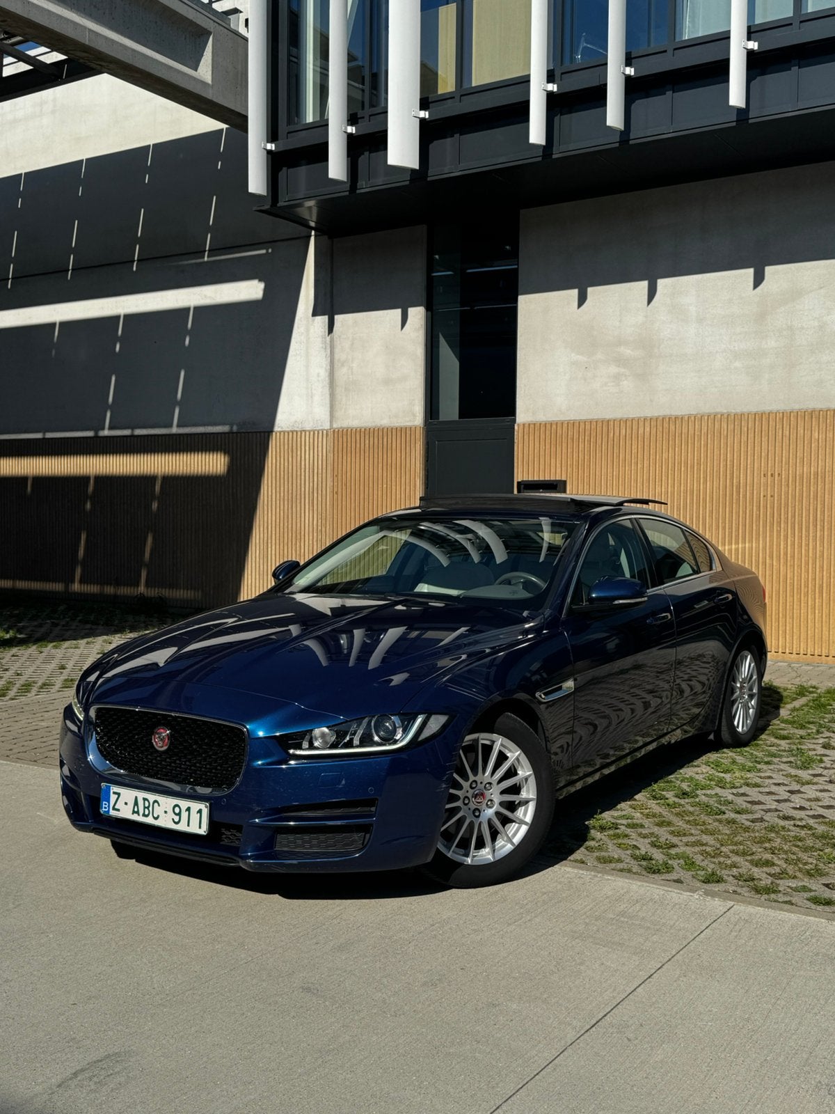 Jaguar XE 2.0D 163pk Euro6b, Auto's, Dealer onderhouden, Euro 6, Bedrijf, XE