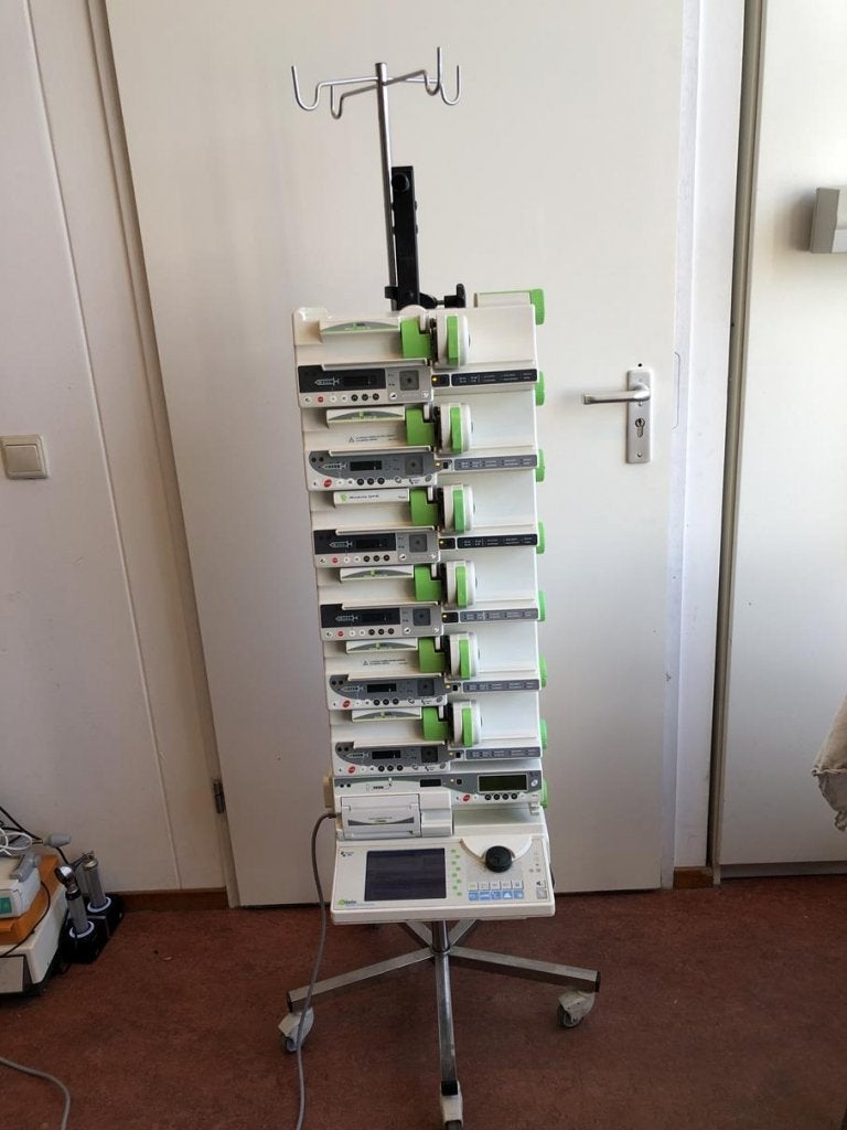 Infuustoren Fresenius Orchestra Base intensive 6+1, Diversen
