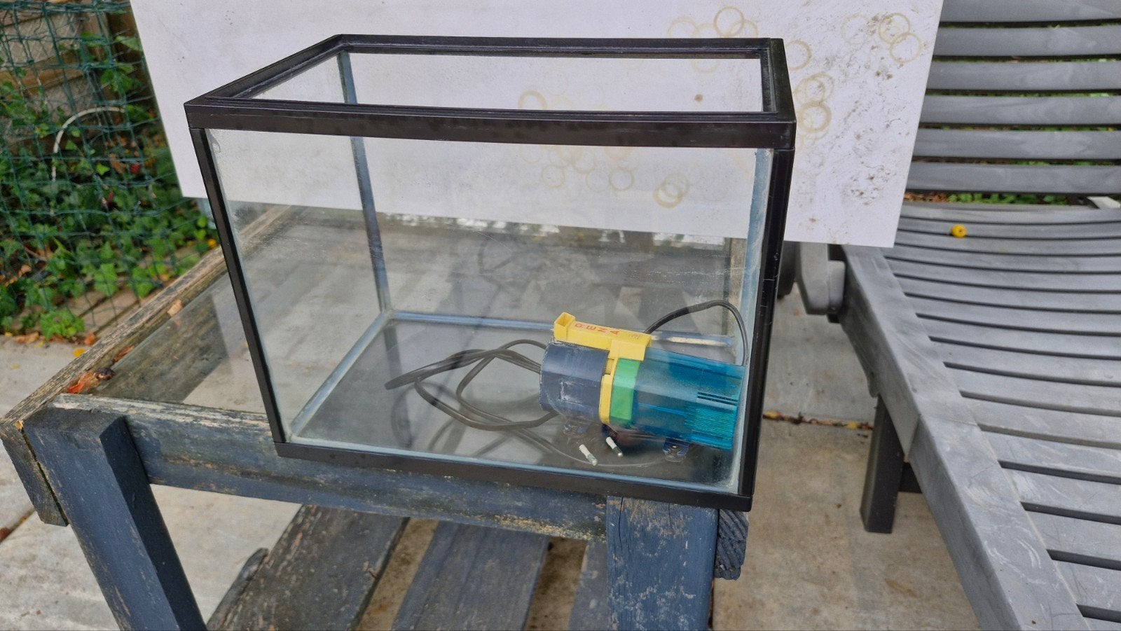 Kleine met. Kleine pomp Aquarium, Dieren en Toebehoren, Ophalen, Pomp