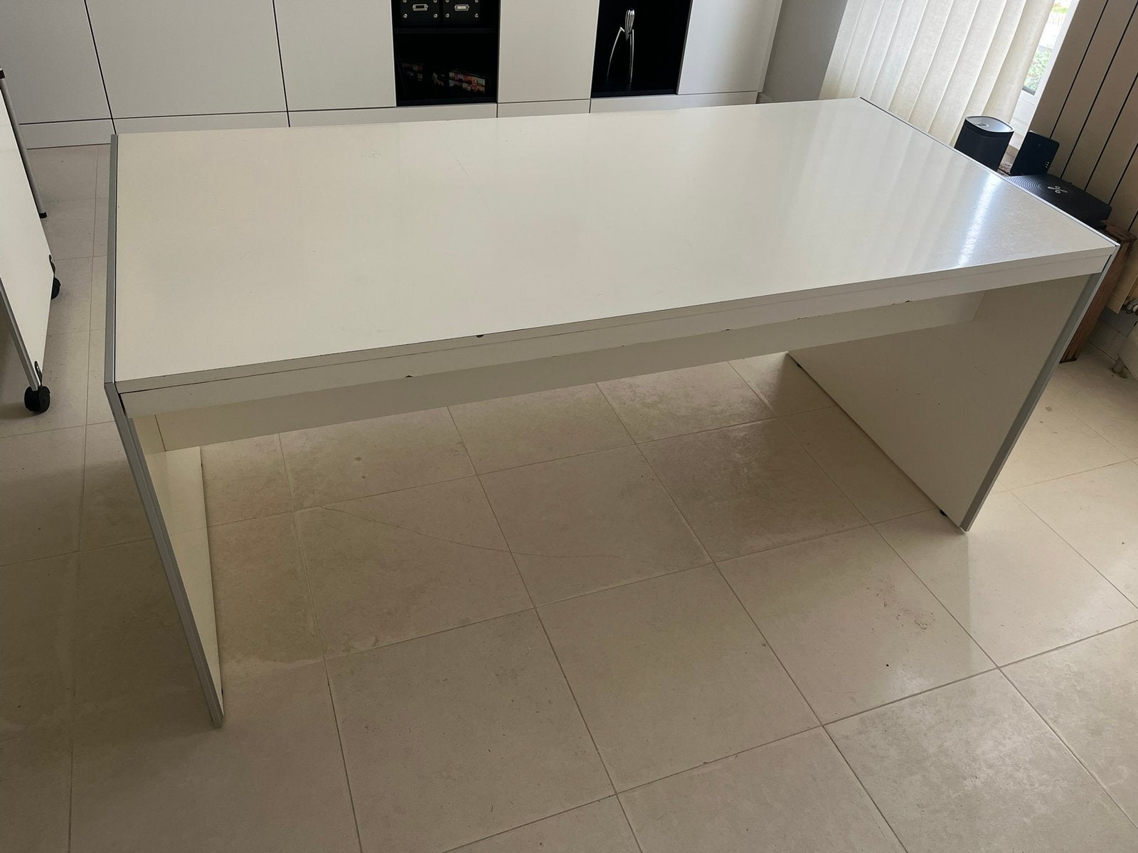 Bureel ikea, Huis en Inrichting, Ophalen, Zo goed als nieuw, IKEA
