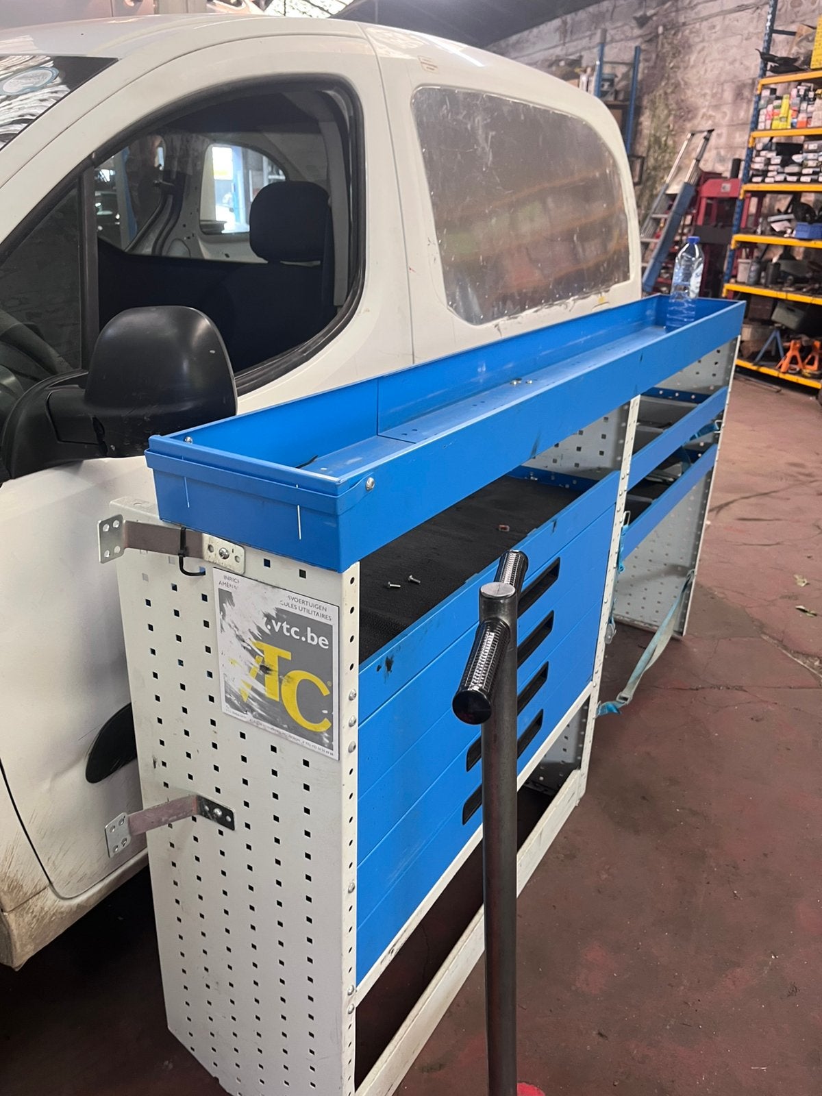 Etagère pour camionette  tres bon etat !!!, Enlèvement, Utilisé