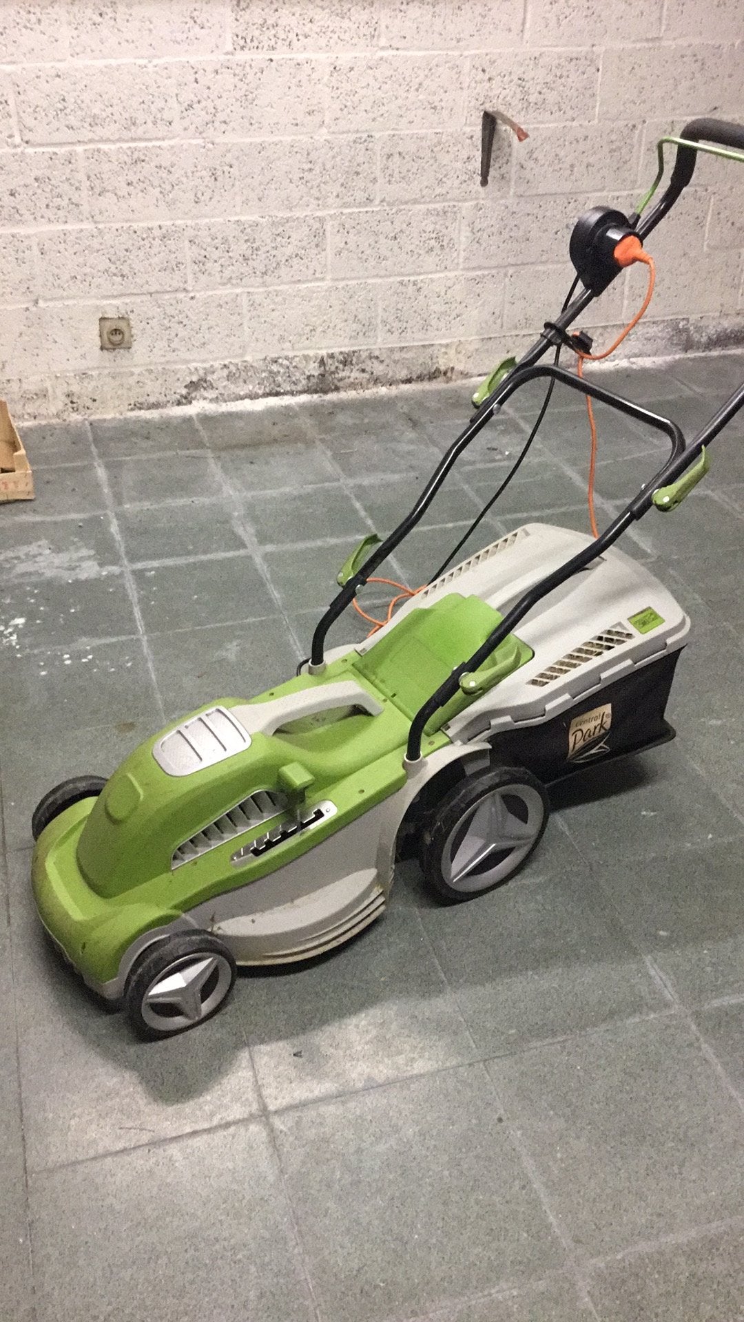 Grasmachine electrisch, Tuin en Terras, Ophalen, Gebruikt