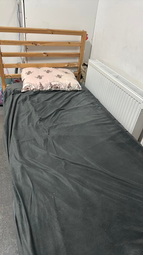 Bed, Huis en Inrichting, Slaapkamer | Bedden, Ophalen, Zo goed als nieuw