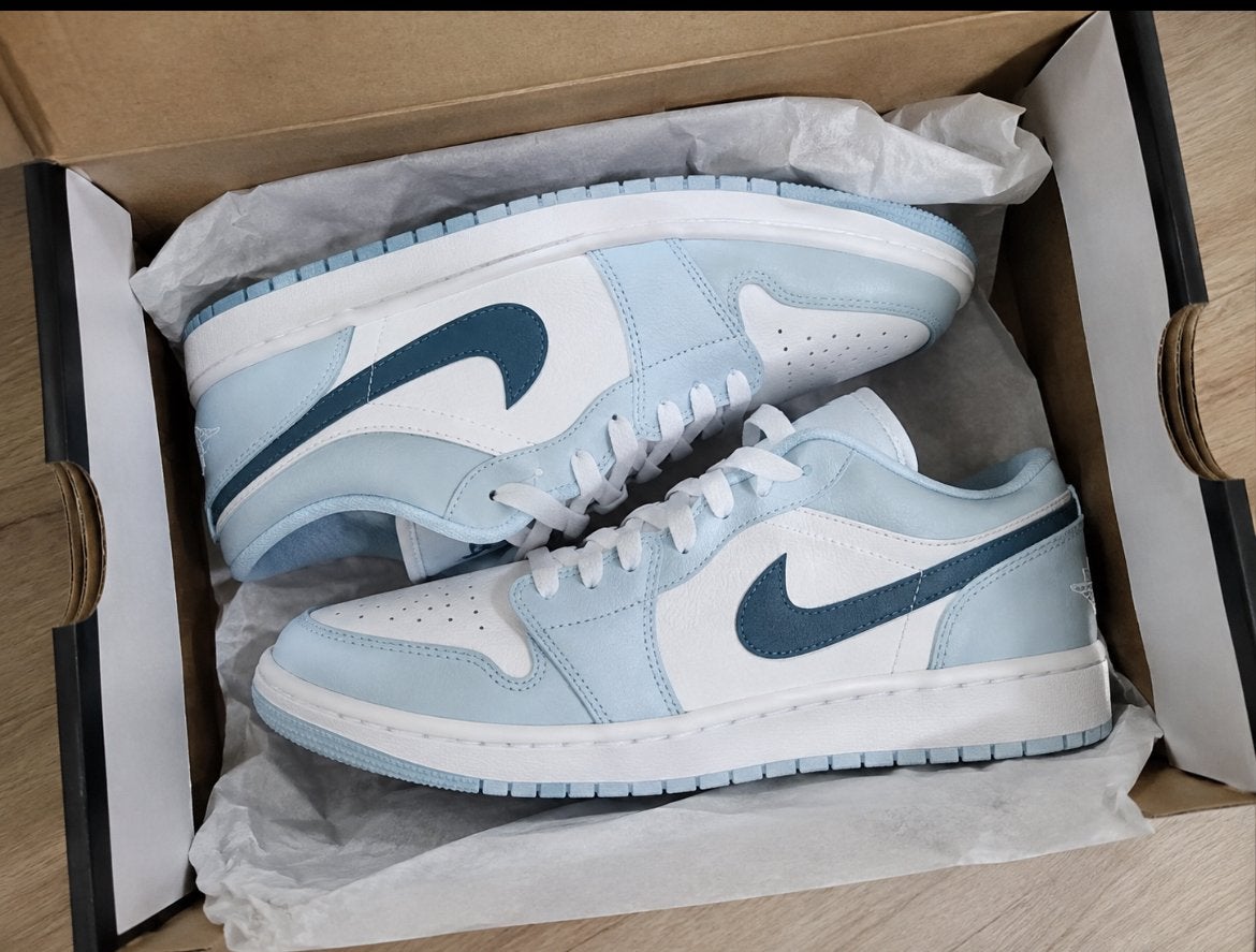 Nike air jordan maat 44 nieuw ongedragen, Wit, Nieuw, Ophalen of Verzenden, Sneakers