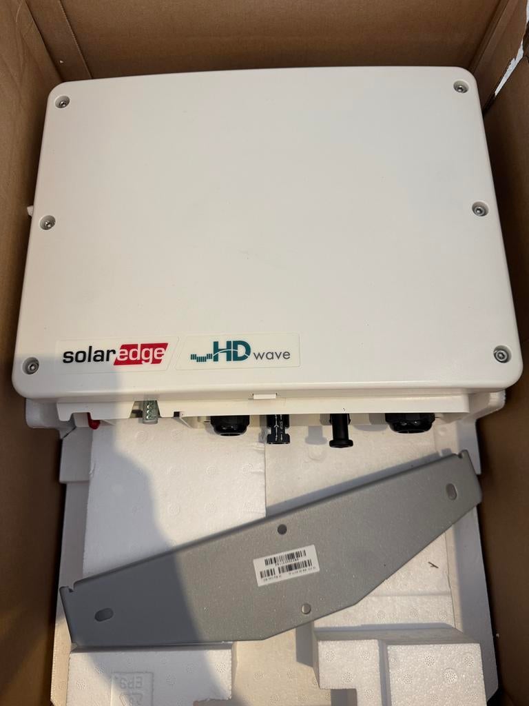 Solaredge SE2200H omvormer, Doe-het-zelf en Bouw, Ophalen, Zo goed als nieuw, Collector