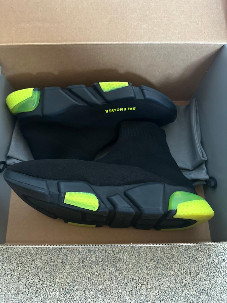 Balenciaga Speed, Ophalen, Zo goed als nieuw