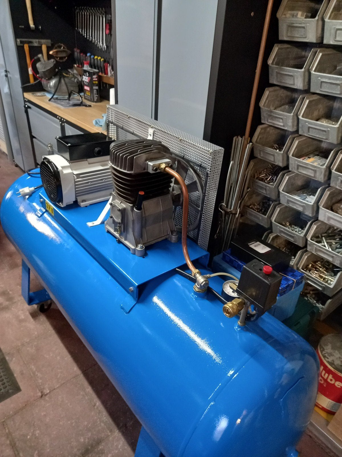 Compressor ketel 300 liter., Doe-het-zelf en Bouw, Compressors, Ophalen
