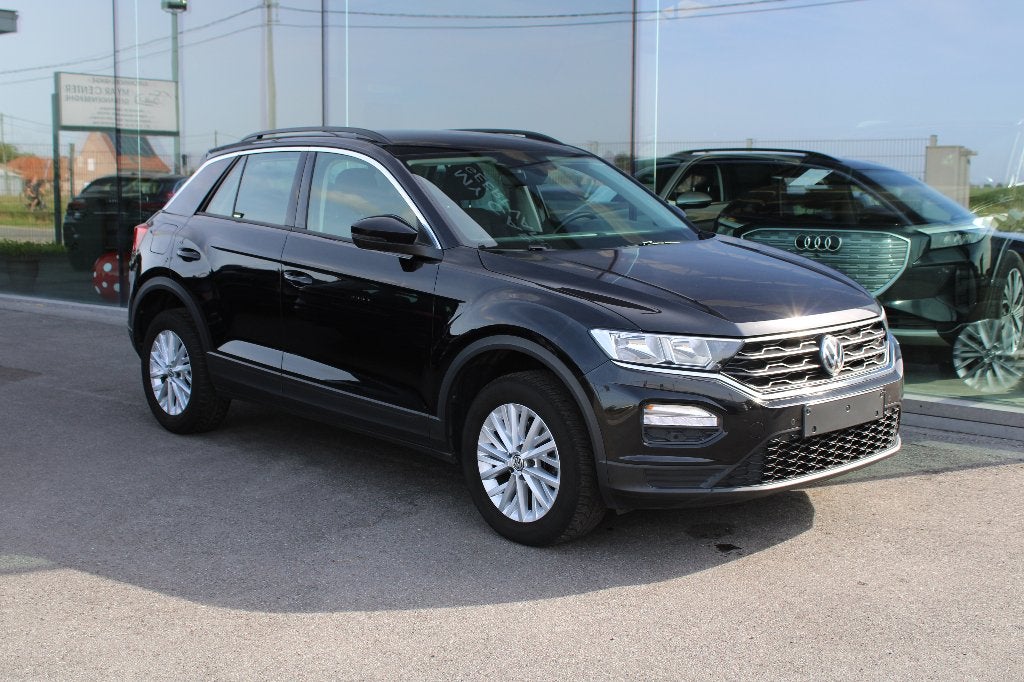 VOLKSWAGEN T ROC-1.5TSI ACT OPF DSG-VEEL OPTIES, Auto's, Volkswagen, Navigatiesysteem, Stof, 1498 cc, Zwart