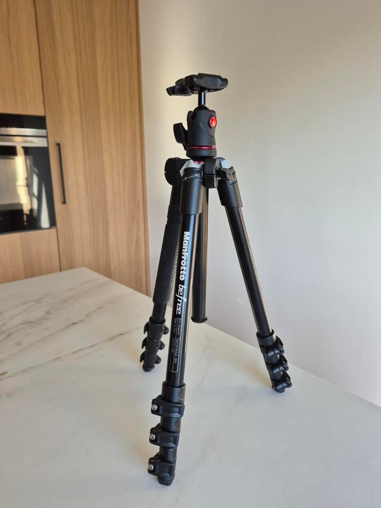 Trépied professionnel Manfrotto MKBFRA4-BH, TV, Hi-fi & Vidéo, Photo | Trépieds & Rotules, Enlèvement ou Envoi, Neuf, Rotule