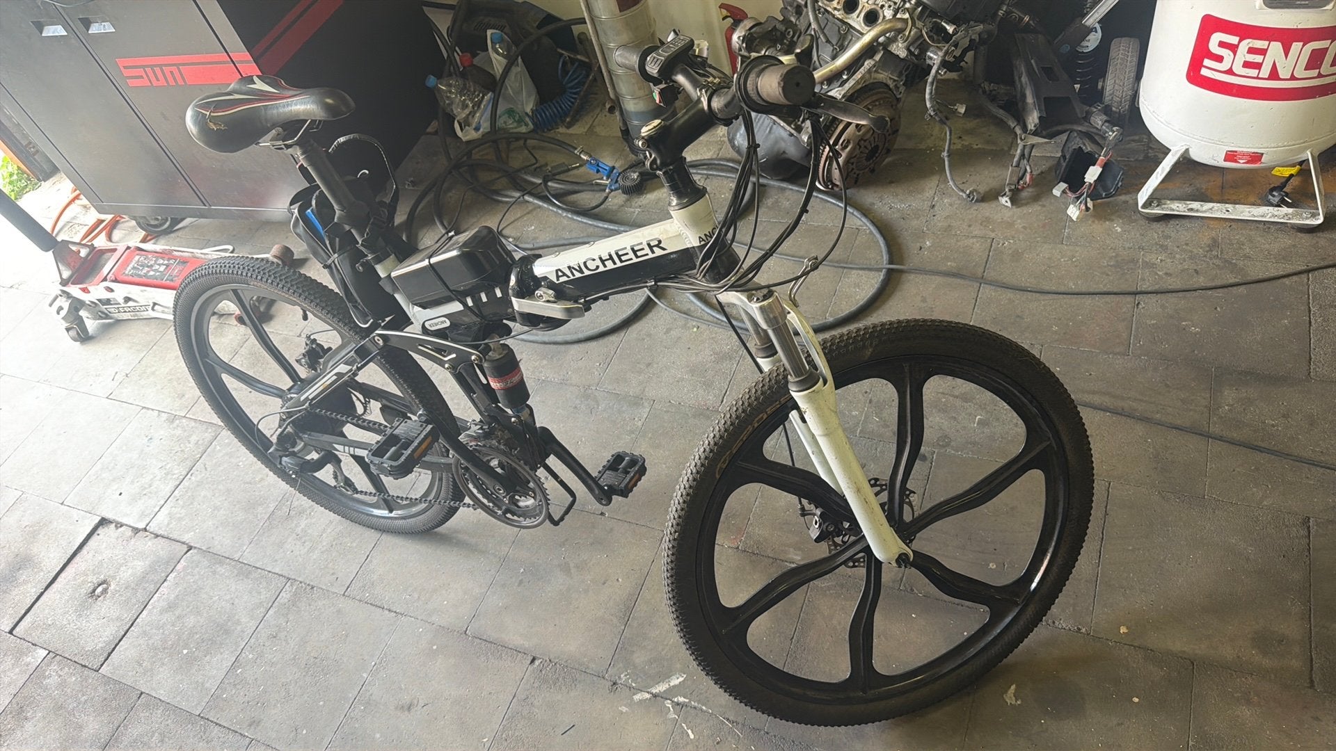 Elektrische vouwfiets, Ophalen, Zo goed als nieuw, Versnellingen