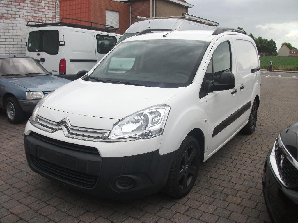 Citroen Berlingo, Auto's, Bestelwagens en Lichte vracht, Voorwielaandrijving, Euro 5, Parkeersensor, 4 cilinders