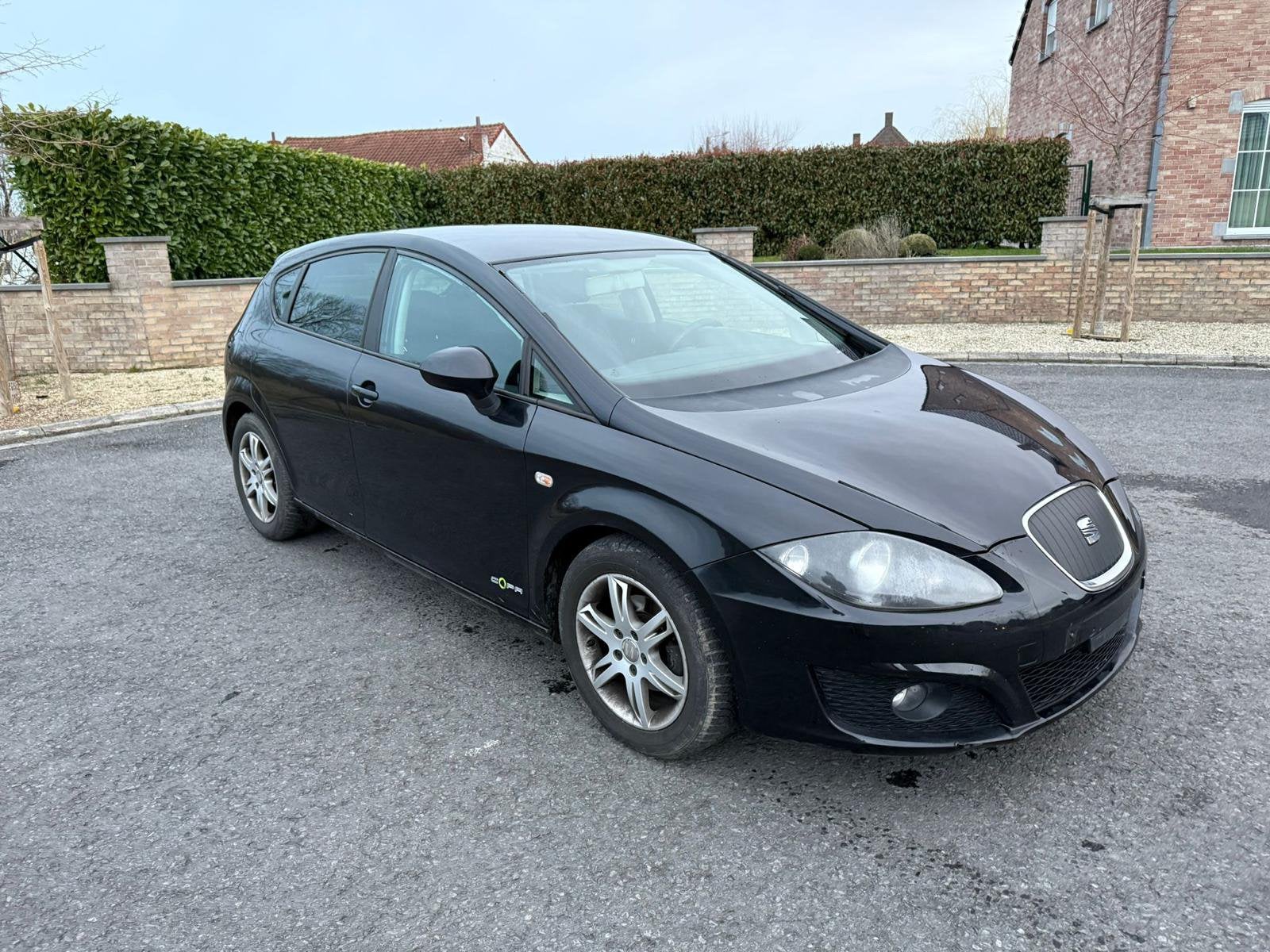 Seat leon 1.6tdi 2011 1er main airco 5porte prêt à immatricu, Euro 5, Noir, 5 portes, Particulier