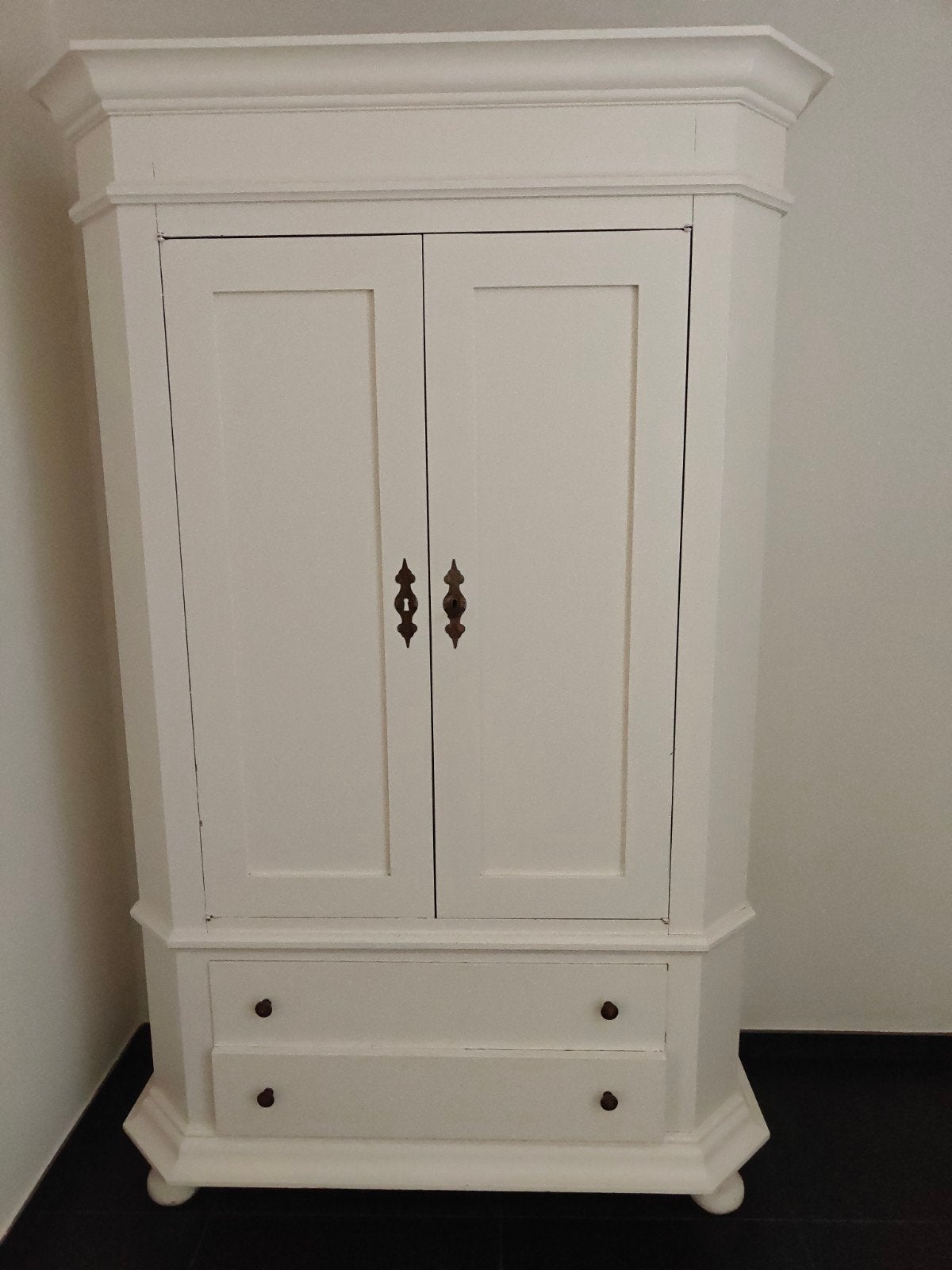 grenen kast, Ophalen, Gebruikt