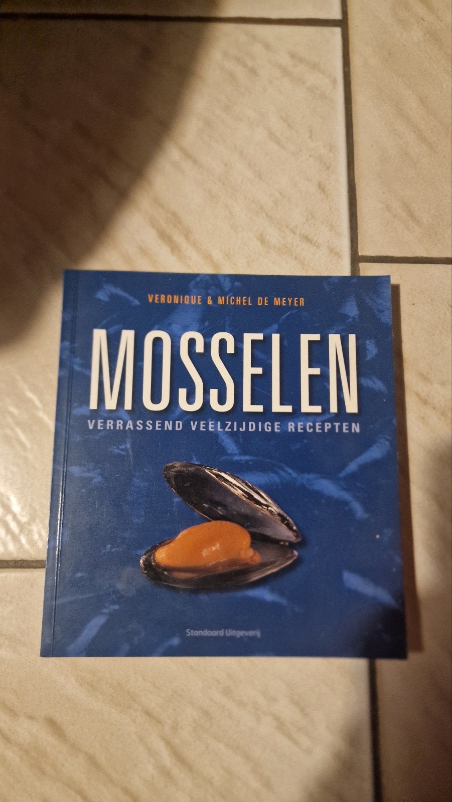 Mosselen – Verrassend veelzijdige recepten – kookboek, Livres, Enlèvement ou Envoi