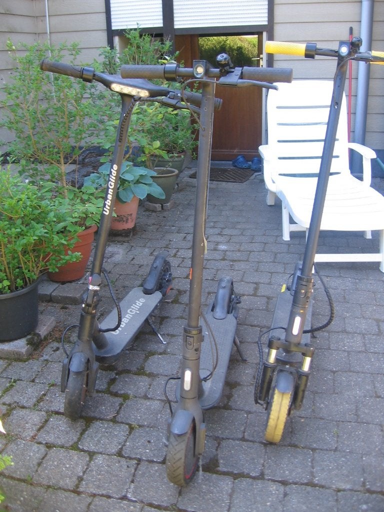 3 elektrische steps e scooter zonder oplader 200 € samen, Vélos & Vélomoteurs, Trottinettes, Enlèvement, Utilisé, Step électrique (E-scooter)