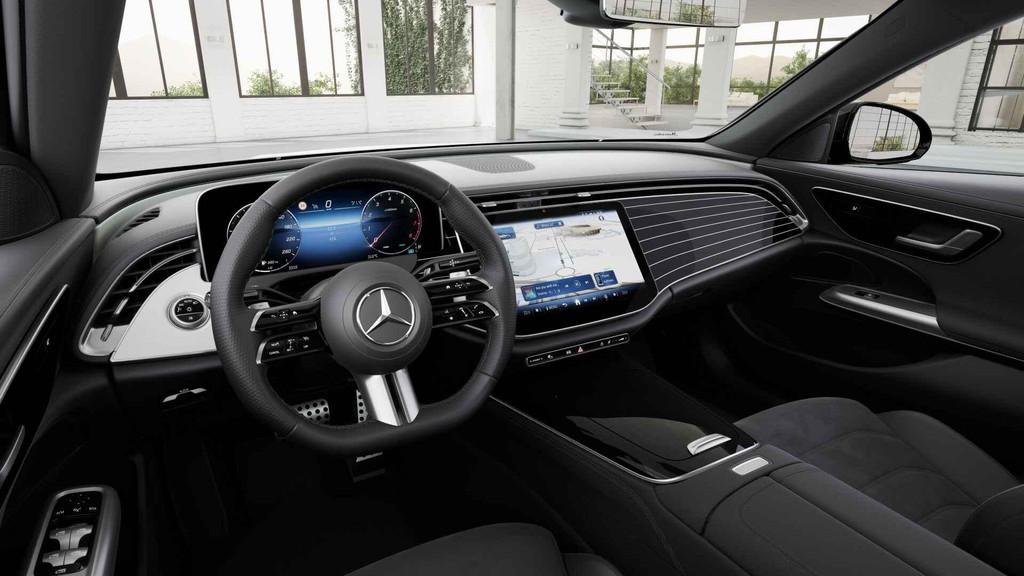 Mercedes-Benz E-Klasse 200 AMG Line (automatique), Autos, Achat, 4 portes, Entreprise, Entretenue par le concessionnaire