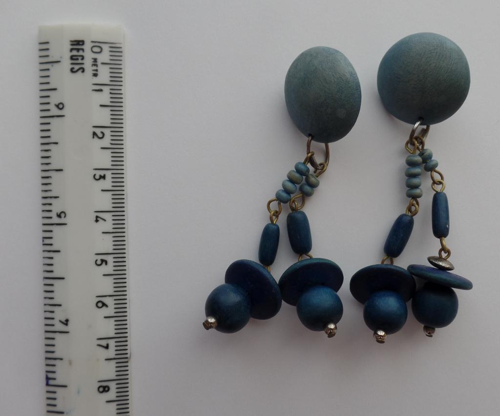Lange blauwe houten oorhangers - eighties, Overige materialen, Hangers, Blauw, Ophalen of Verzenden