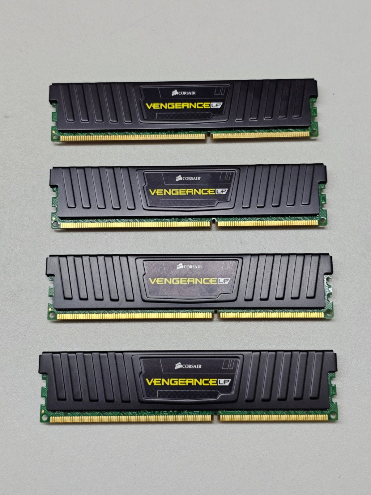 32GB RAM DDR3 FOR PC corsair vedgeance lp, Ophalen, DDR3